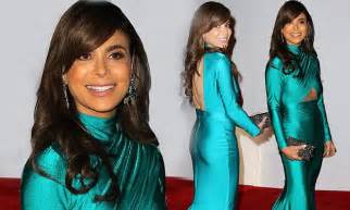 Paula Abdul, 52, flashes under